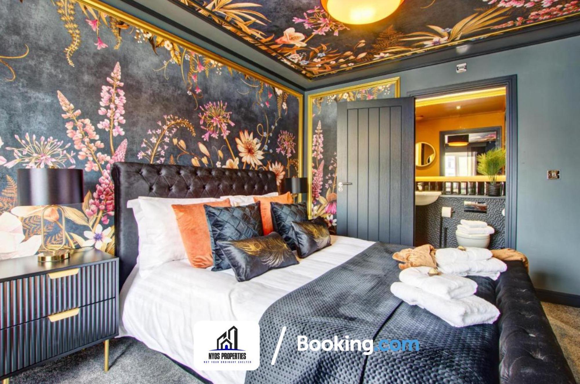 3 Bedroom Home By Nyos Properties Short Lets & Serviced Accommodation Manchester With Garden Экстерьер фото